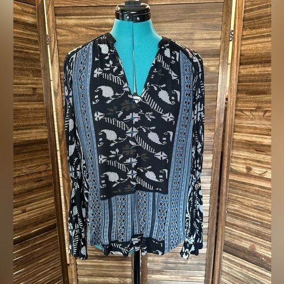 Lucky Brand Tops - Lucky Brand Boho Witchy Embroidered Top